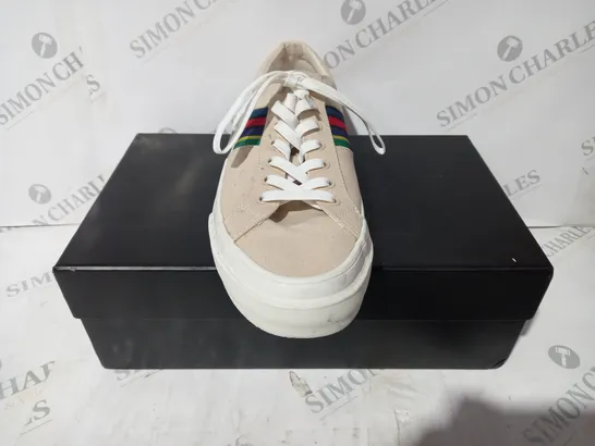 BOXED PAIR OF PAUL SMITH ANTILLA CANVAS SHOES IN BEIGE UK SIZE 10