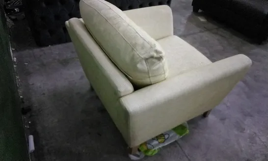 QUALITY CREAM/GREEN ARMCHAIR WITH WOODEN LEGS