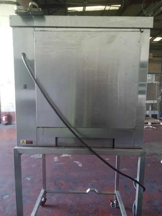 COMMERCIAL BKI SINGLE ROTISSERIE OVEN 