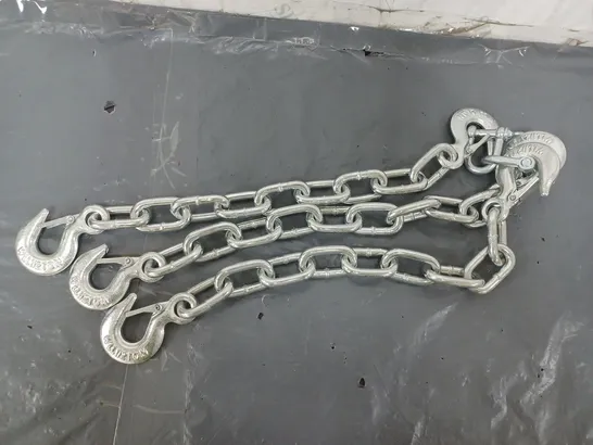 LOT OF 3 CHAINS AND HOOKS 20" / COLLECTION ONLY 