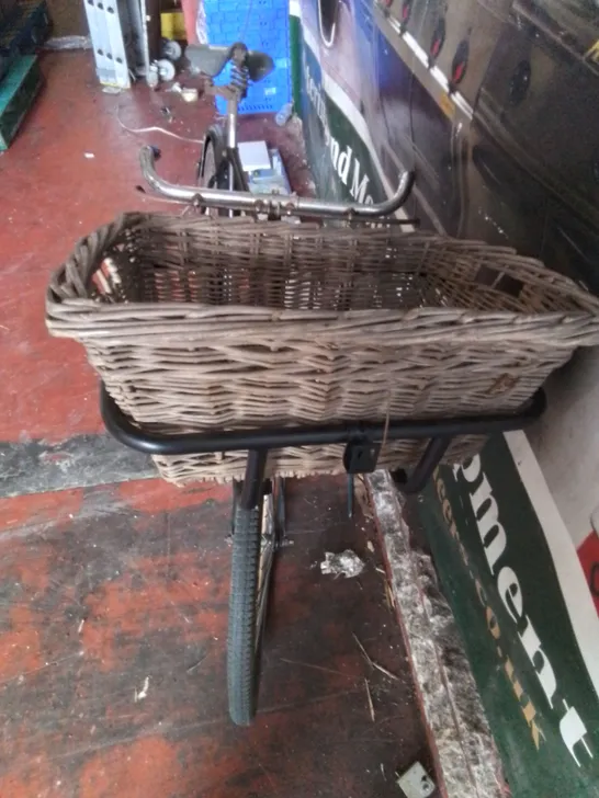 DUNLOP RETRO METAL BIKE WITH BASKET 