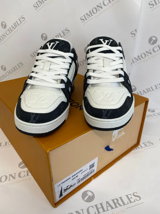 BOXED PAIR OF LOUIS VUITTON LV TRAINERS SIZE 39