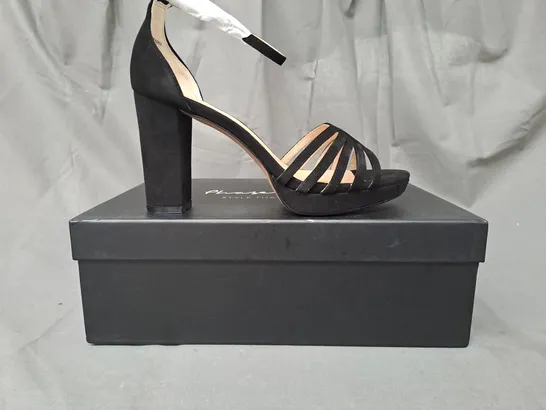 BOXED PAIR OF PHASE EIGHT SUED PLATFORM OPEN TOE BLOCK HEEL SHOES IN BLACK UK SIZE 4