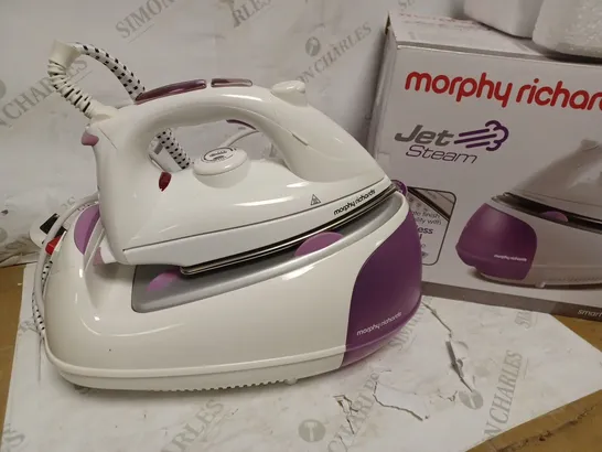 MORPHY RICHARDS JET STEAM GENERATOR IRON PINK/WHITE