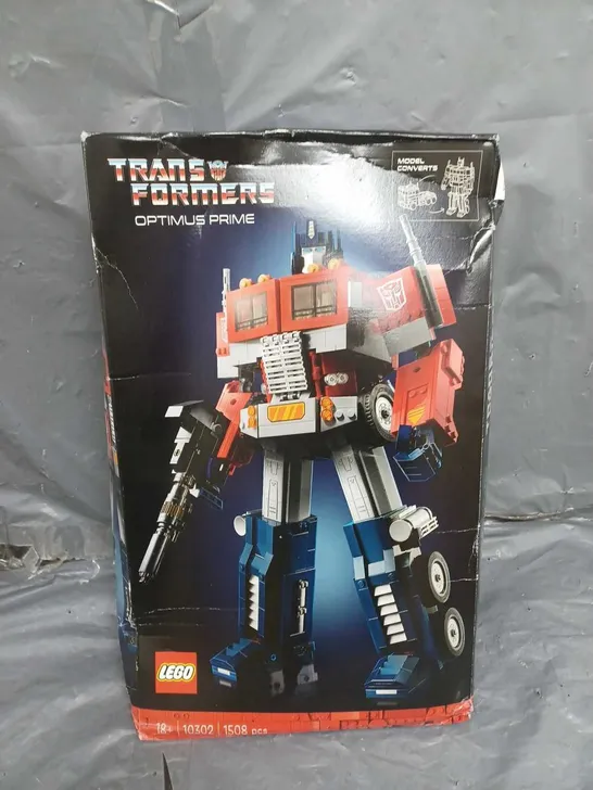 BOXED LEGO TRANSFORMERS OPTIMUS PRIME 10302 RRP £149