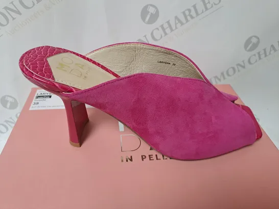 MODA IN PELLE LARYSSA SLIP ON PEEP TOE HEELED SANDAL SIZE 6 IN PINK 