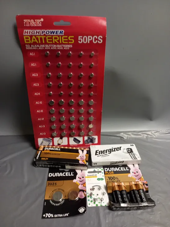 LARGE QUANTITY OF ASSORTED BATTERIES TO INCLUDE DURACELL, ENERGIZER AND PANASONIC