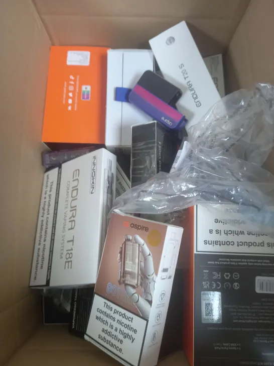 BOX OF APPROXIMATELY 20 ASSORTED E-CIGARATTES TO INCLUDE VAPORESSO, GEEKVAPE, ASPIRE ETC