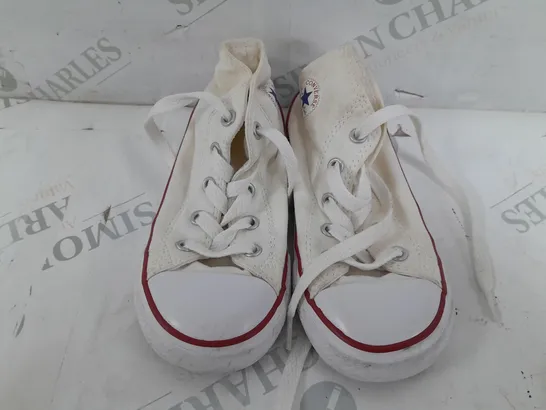 PAIR OF CONVERSE ALL STARS IN WHITE - KIDS SIZE 10