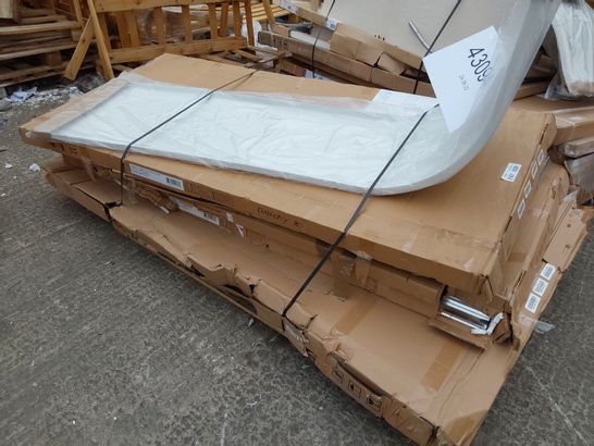 PALLET OF APPROXIMATELY 5 ASSORTED SHOWER PANELS & J SHAPED BATH FRONT PANEL