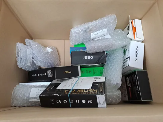 APPROXIMATELY 20 VAPES & E-CIGARETTES TO INCLUDE - VOOPOO DRAG S - VAPORESSO LUXE X PRO - VAPORESSO TARGET 80 ECT