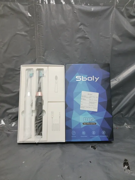 BOXED SBOLY D85 BLACK AND WHITE DUAL PACK TOOTHBRUSHES 