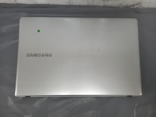 SAMSUNG 370R4E/370R4V/370R5E/3570RE/370R5V 15 INCH	I3-3110M 2.40GHZ