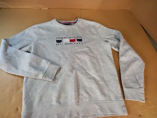 TOMMY HILFIGER GREY CREW JUMPER - M