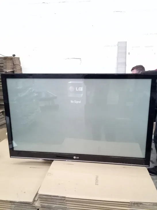 LG 42" TELEVISION 