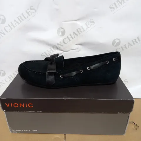 VIONIC ALICE BLACK SLIP ON SHOES - SIZE 6