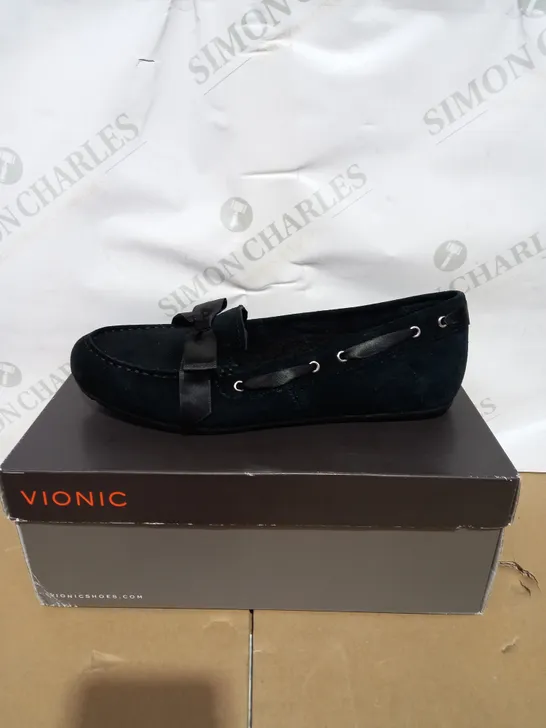 VIONIC ALICE BLACK SLIP ON SHOES - SIZE 6