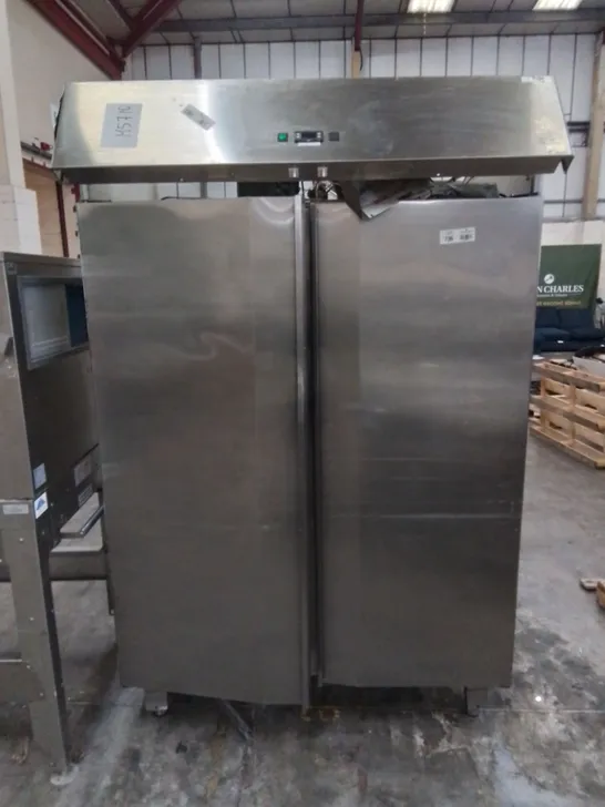 COMMERCIAL STAINLESS DOUBLE DOOR REFRIGERATED FOOD STORAGE UNIT 