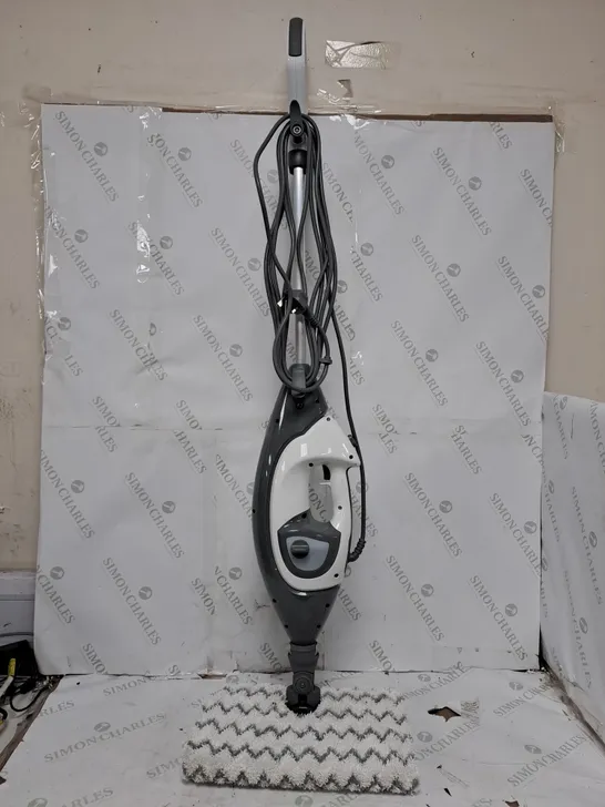 SHARK FLOOR AND HANDHELD STEAM CLEANER S6005