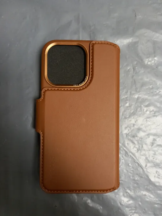 BOXED DECODED PROTECTIVE WALLET CASE FOR IPHONE 15 PRO IN TAN 