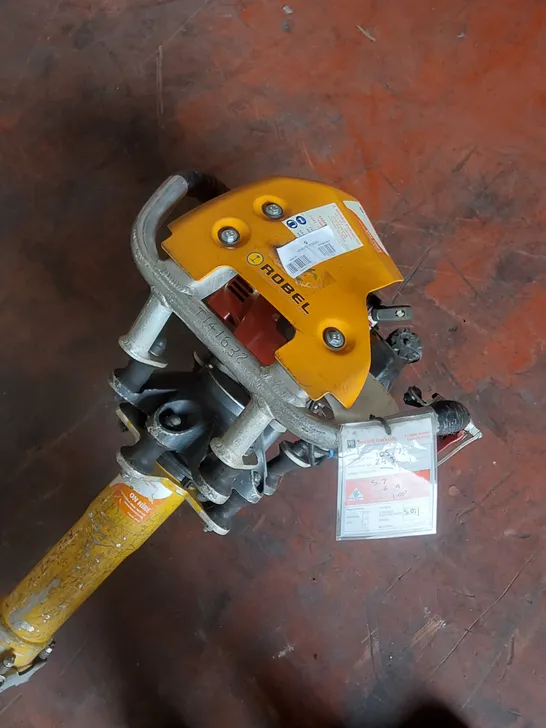 ROBEL 62.05 2 STROKE VERTICAL TAMPER - RAILWAY MAINTENANCE TOOL