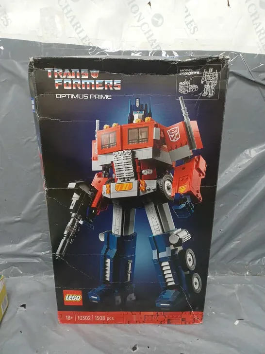 BOXED LEGO TRANSFORMERS OPTIMUS PRIME 10302 RRP £149