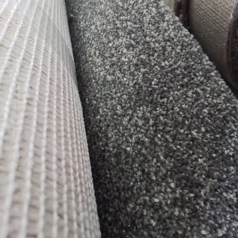 ROLL OF QUALITY FREEDOM SOOT CARPET APPROXIMATELY 4M × 6.3M