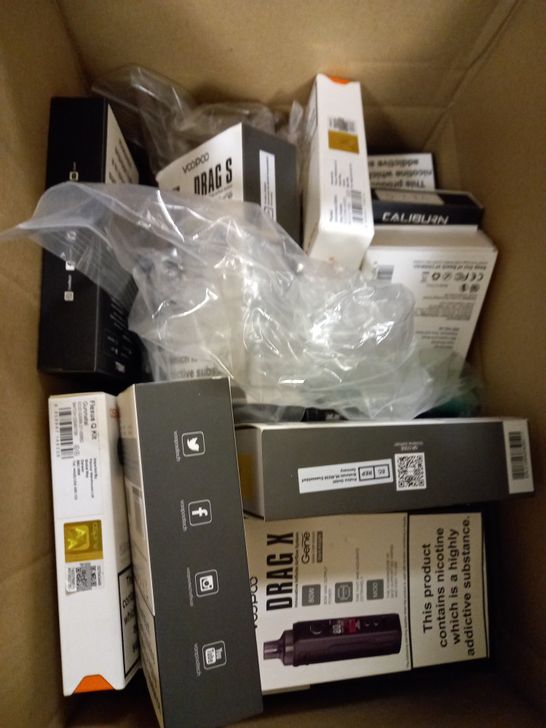 LOT OF APPROX 25 E-CIGARETTES TO INCLUDE VOOPOO DRAG S, ASPIRE ZELOS 3 KIT, VOOPOO DRAG X, ETC 