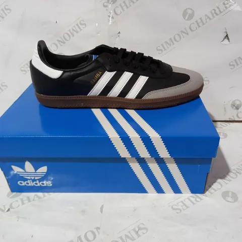 BOXED PAIR OF ADIDAS SAMBA VEGAN SHOES IN BLACK/WHITE/GREY UK SIZE 10