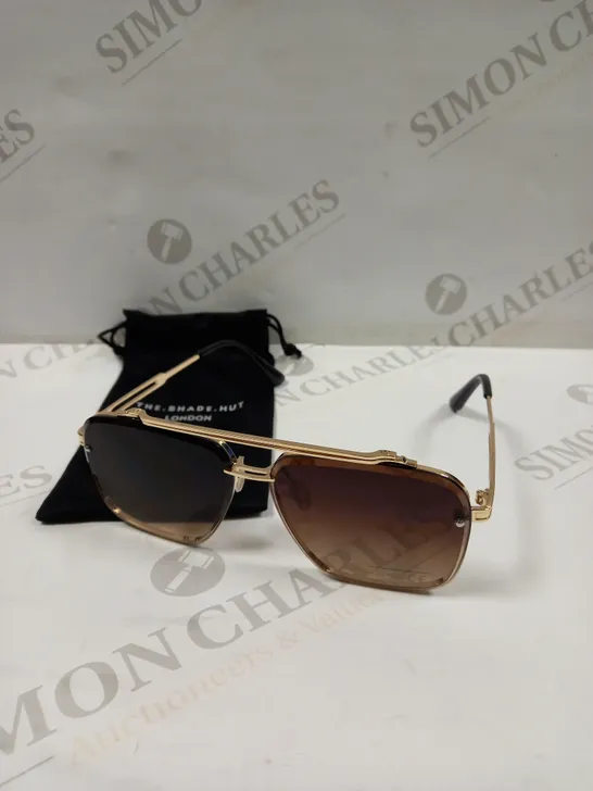 THE SHADE HUT GOLD EFFECT FRAME SUNGLASSES 