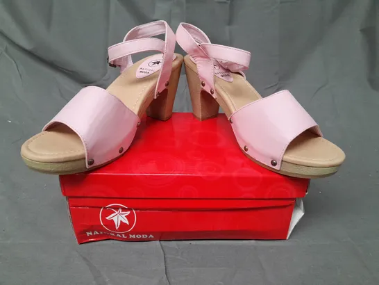 BOX OF APPROXIMATELY 10 BOXED PAIRS OF NATURAL MODA OPEN TOE BLOCK HEEL SANDALS IN PINK - VARIOUS SIZES