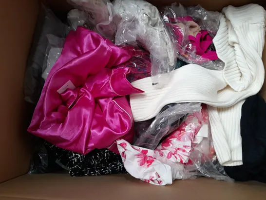 BOX OF APPROXIMATELY 15 ASSORTED ITEMS TO INCLUDE - DRESSES , JUMPERS , AND  T-SHIRTS ETC