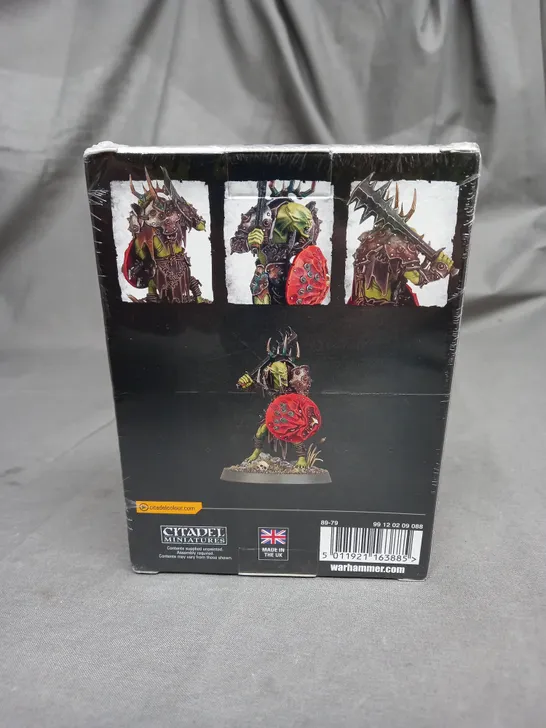 BOXED AND SEALED WARHAMMER COMMENORATIVE SERIES - ORRUK WARCLANS - KILLABOSS ZAGNOG 