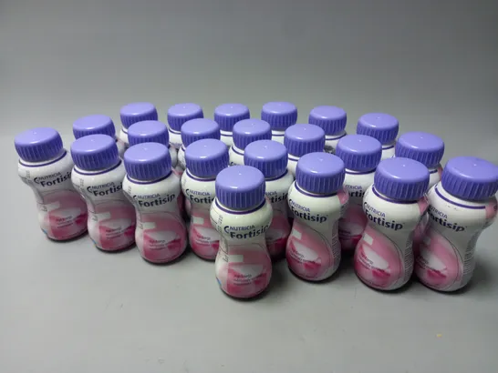 APPROXIMATELY 18 NUTRICIA FORTISIP STRAWBERRY FLAVOUR (22 x 200ml)