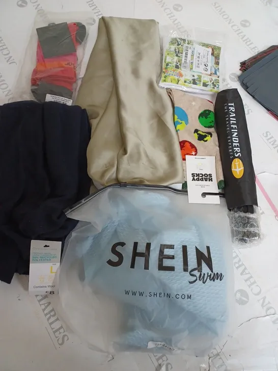 BOX OF APPROXIMATELY 15 ASSORTED CLOTHING ITEMS TO INCLUDE SHEIN SWIMSUIT, TRAILFINDER UMBRELLA, SOAR SOCKS ETC