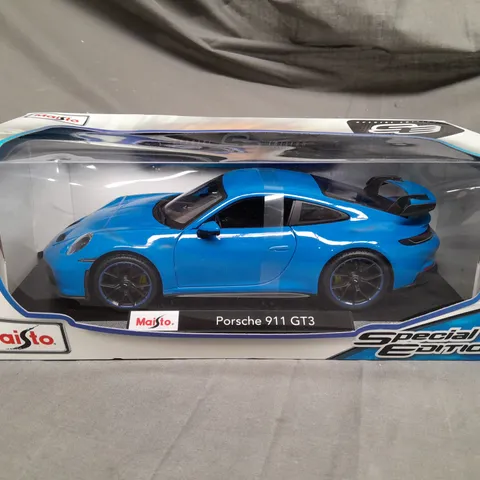 BOXED MAISTO SPECIAL EDITION PORSHE 911 GT3 - 1:18