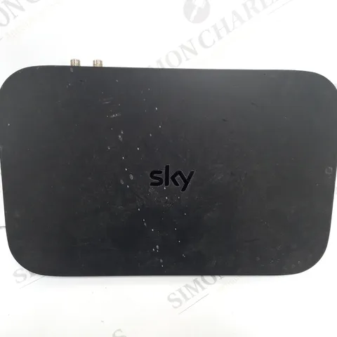 SKY Q BOX ES340D8