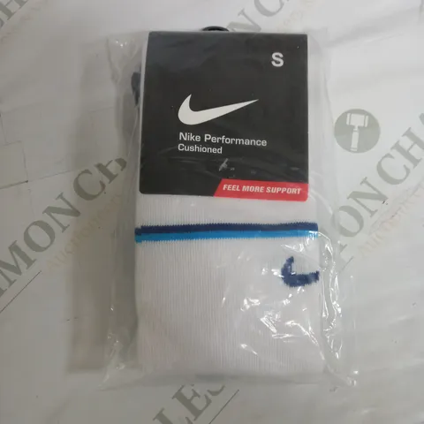 NIKE PERFORMANCE ENGLAND SOCKS - SMALL