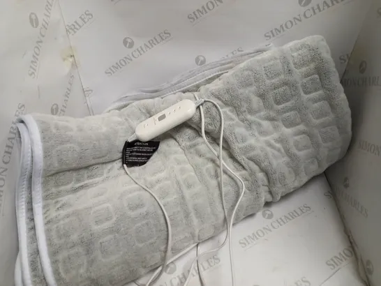 ONLINE HOME SHOP GREY QUILTED HEATED THROW