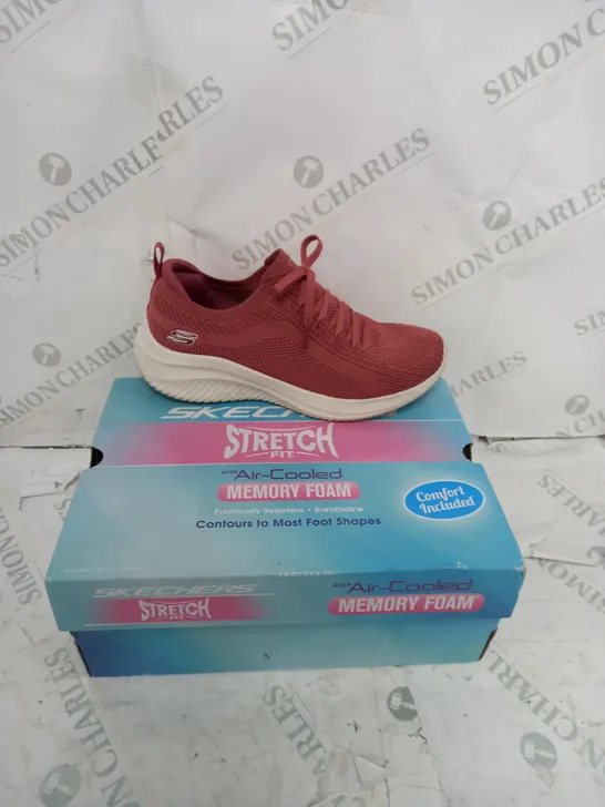 BOXED PAIR OF SKECHERS STRETCH FIT ULTRA FLEX 3.0 SHOES RUST UK SIZE 4.5