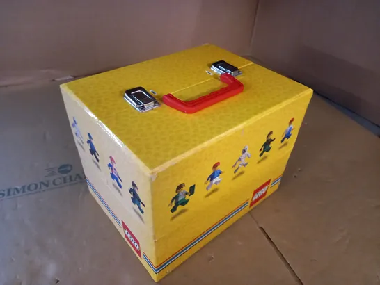 LEGO MULTI-COMPARTMENT BOX WITH LOOSE LEGO