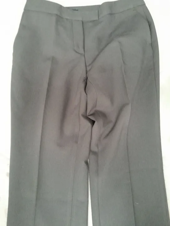 ZARA TROUSERS IN BLACK SIZE MEDIUM