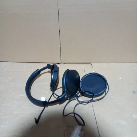 SENNHEISER WIRED HEADPHONES