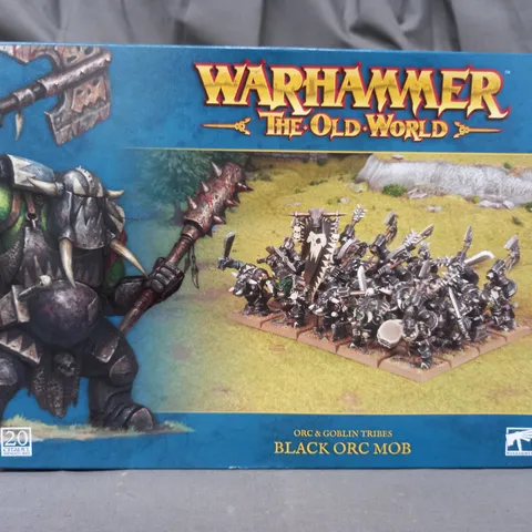 BOXED WARHAMMER THE OLD WORLD ORC & GOBLIN TRIBES BLACK ORC MOB 20 MINIATURE SET