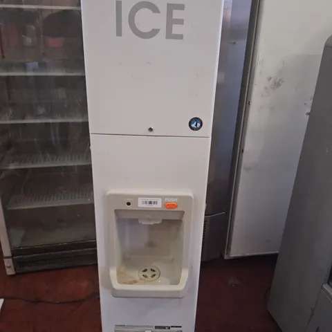 HOSHIZAKI FREE STANDING ICE MACHINE DIM-30AE