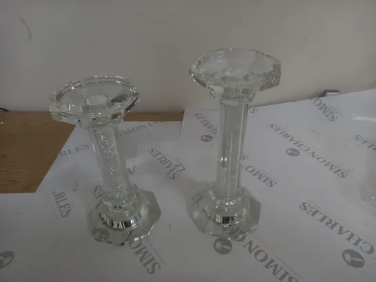 JULIEN MCDONALD SET OF 2 PRE-LIT CANDLE HOLDERS