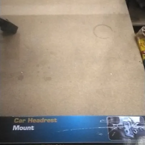 BOXED CAR HEADREST MOUNT