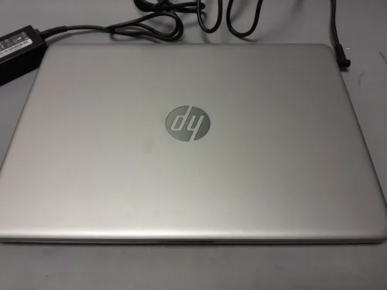 HP 14-CF2008NA LAPTOP INTEL CORE I3 4GB RAM