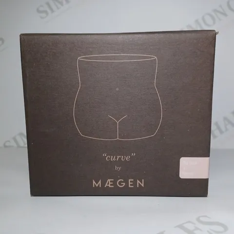 LOT OF 5 MAEGEN CURVE RANGE CANDLES - FIG LEAF & FERNS