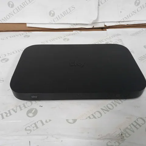 SKY Q - NO WIRES - MODEL ES3405-D8 1TB